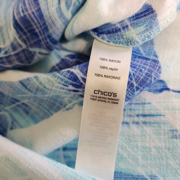 Chicos Womens Tropical Print Blouse Size Large Blue White Split Neck Lightweight - Picture 7 of 10